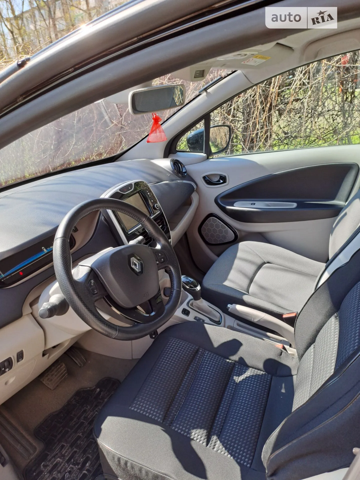 2015 Renault ZOE - мініатюра 3