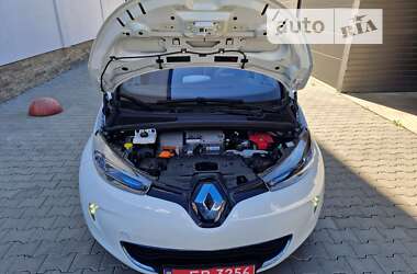 Хетчбек Renault Zoe 2014 в Чернівцях