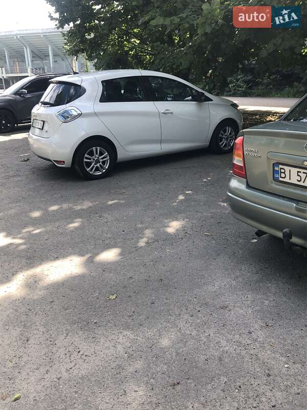 Хетчбек Renault Zoe 2014 в Полтаві