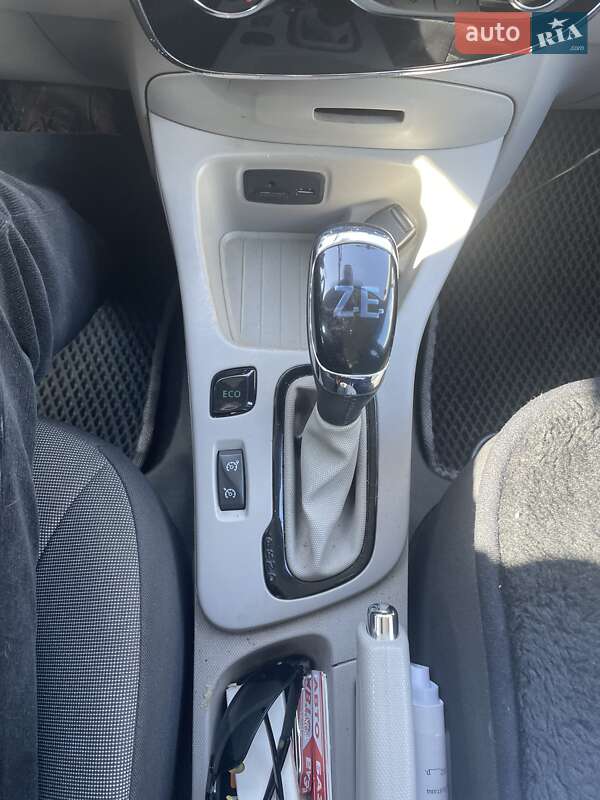 Хетчбек Renault Zoe 2014 в Полтаві