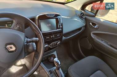 Хэтчбек Renault Zoe 2017 в 