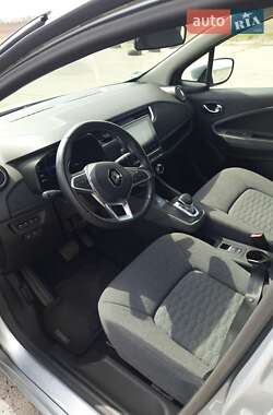 Хэтчбек Renault Zoe 2022 в 