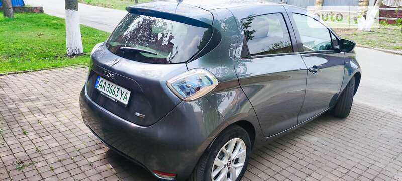 Хэтчбек Renault Zoe 2018 в Киеве