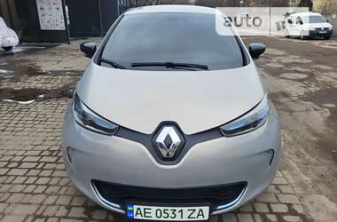 Хетчбек Renault Zoe 2014 в Дніпрі