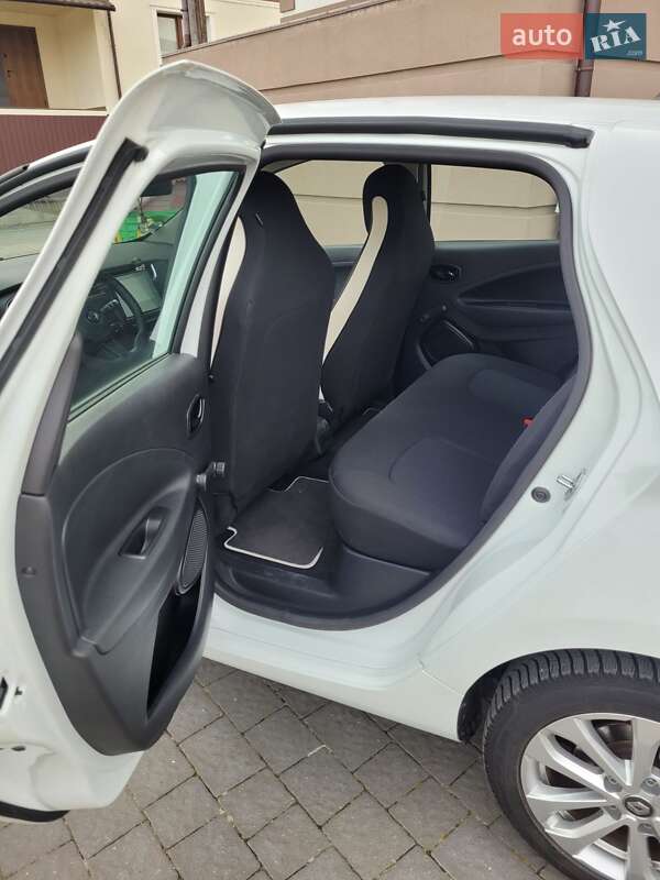 Хэтчбек Renault Zoe 2019 в Дубно