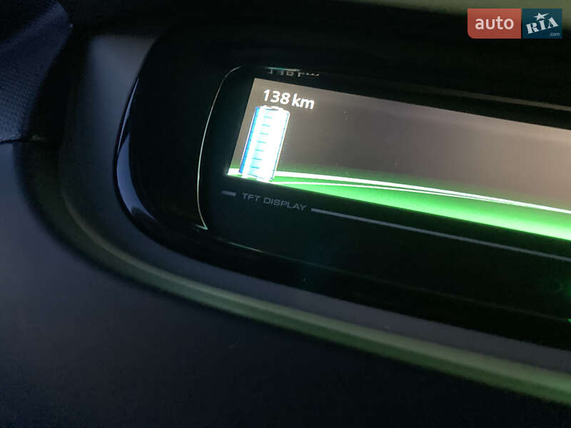 Хэтчбек Renault Zoe 2015 в Ровно
