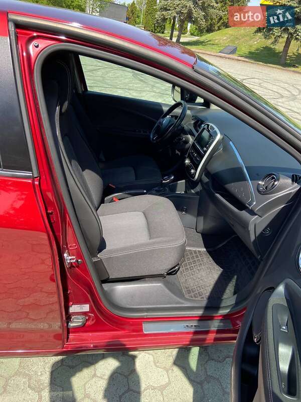 Хэтчбек Renault Zoe 2019 в Дубно