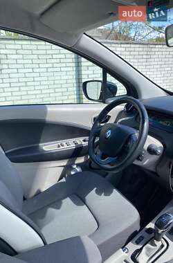 Хэтчбек Renault Zoe 2014 в 