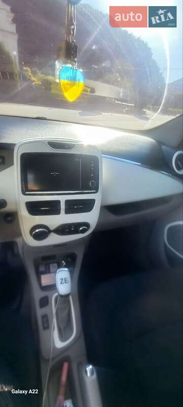 Хетчбек Renault Zoe 2015 в Львові