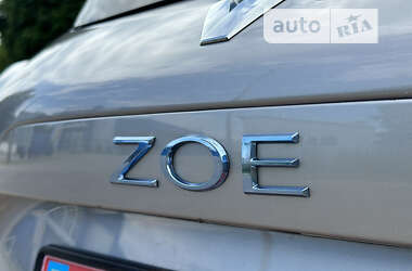 Хетчбек Renault Zoe 2016 в Сарнах