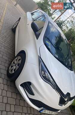 Хэтчбек Renault Zoe 2020 в 