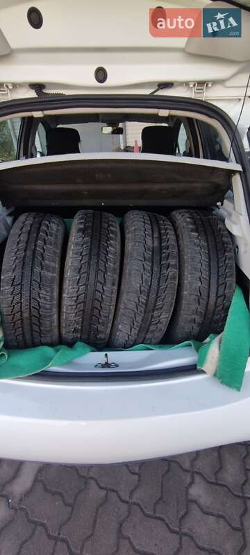 Хетчбек Renault Zoe 2015 в Нововолинську фото 13 Хетчбек Renault Zoe 2015 в Нововолинську