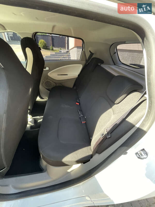 Хэтчбек Renault Zoe 2017 в Львове