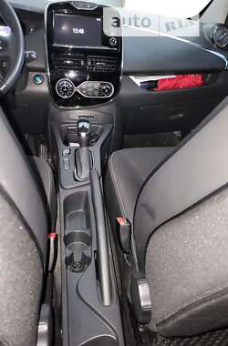 Хэтчбек Renault Zoe 2018 в 