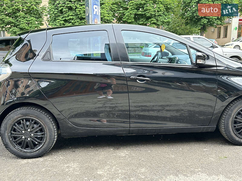 Хетчбек Renault Zoe 2016 в Чернівцях