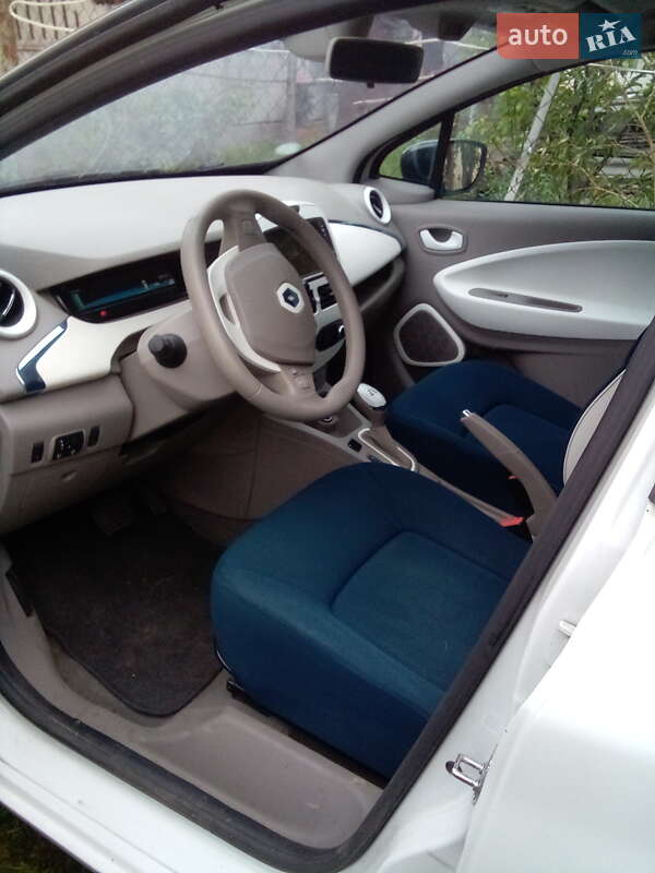 Хэтчбек Renault Zoe 2014 в Львове