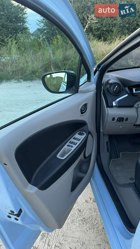 Хетчбек Renault Zoe 2015 в Києві