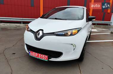Хэтчбек Renault Zoe 2017 в 
