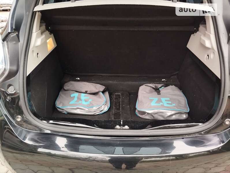 Хэтчбек Renault Zoe 2013 в Черновцах