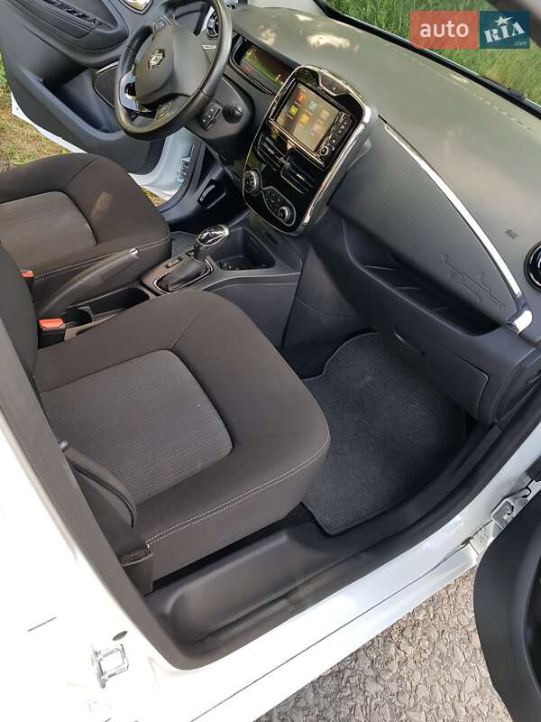 Хетчбек Renault Zoe 2017 в Дрогобичі