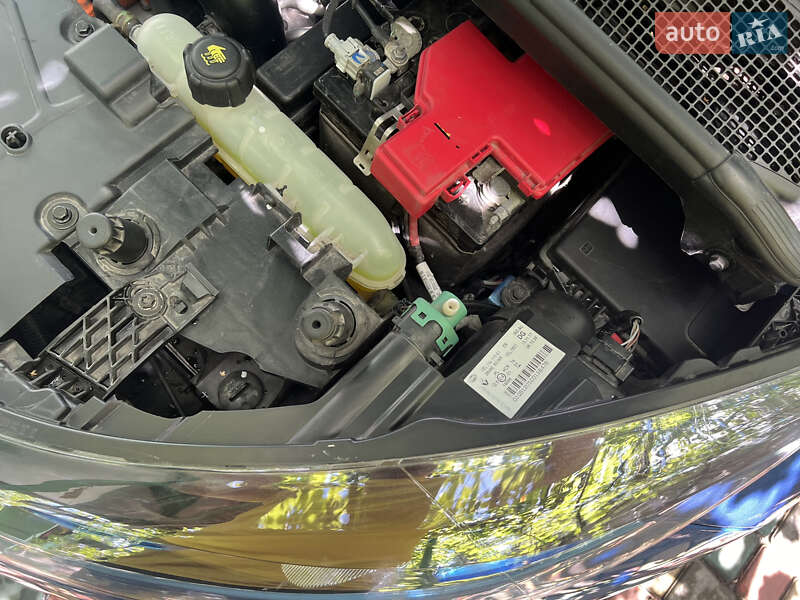 Хетчбек Renault Zoe 2017 в Кам'янському