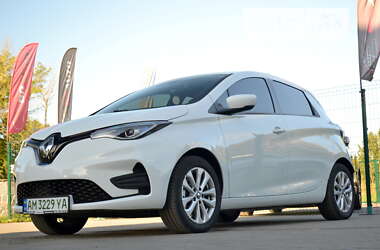 Хэтчбек Renault Zoe 2020 в 