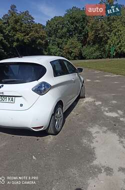 Хэтчбек Renault Zoe 2014 в 