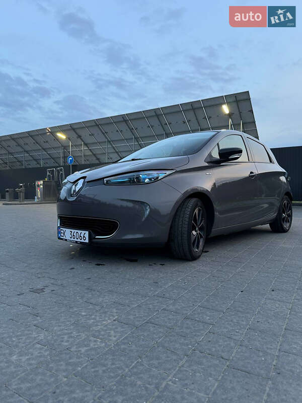 Хэтчбек Renault Zoe 2017 в Самборе