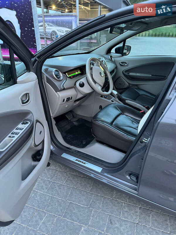 Хэтчбек Renault Zoe 2017 в Самборе