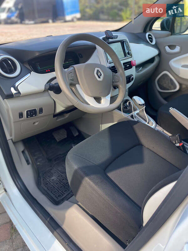 Хэтчбек Renault Zoe 2014 в Ивано-Франковске