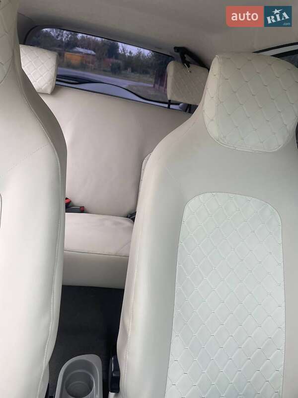 Хэтчбек Renault Zoe 2018 в Млинове фото 6 Хэтчбек Renault Zoe 2018 в Млинове