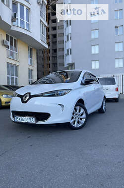 Хетчбек Renault Zoe 2015 в Києві