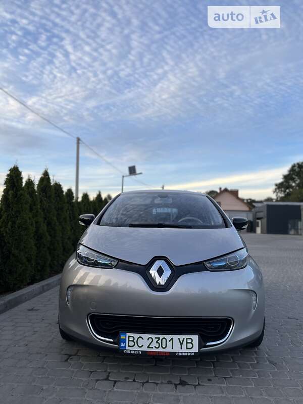 Хэтчбек Renault Zoe 2015 в Львове