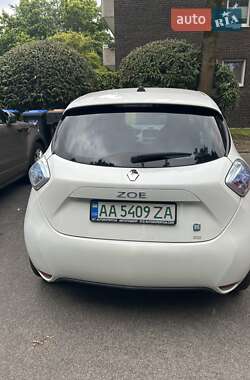 Хетчбек Renault Zoe 2013 в 