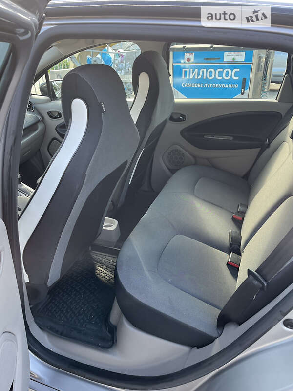 Хэтчбек Renault Zoe 2016 в Львове