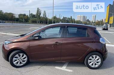 Хэтчбек Renault Zoe 2015 в Киеве