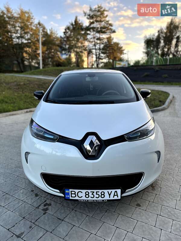 Хэтчбек Renault Zoe 2017 в Новояворовске фото 3 Хэтчбек Renault Zoe 2017 в Новояворовске
