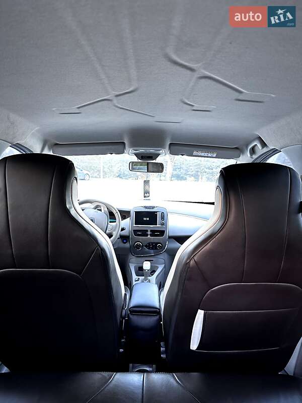 Хэтчбек Renault Zoe 2017 в Новояворовске фото 23 Хэтчбек Renault Zoe 2017 в Новояворовске