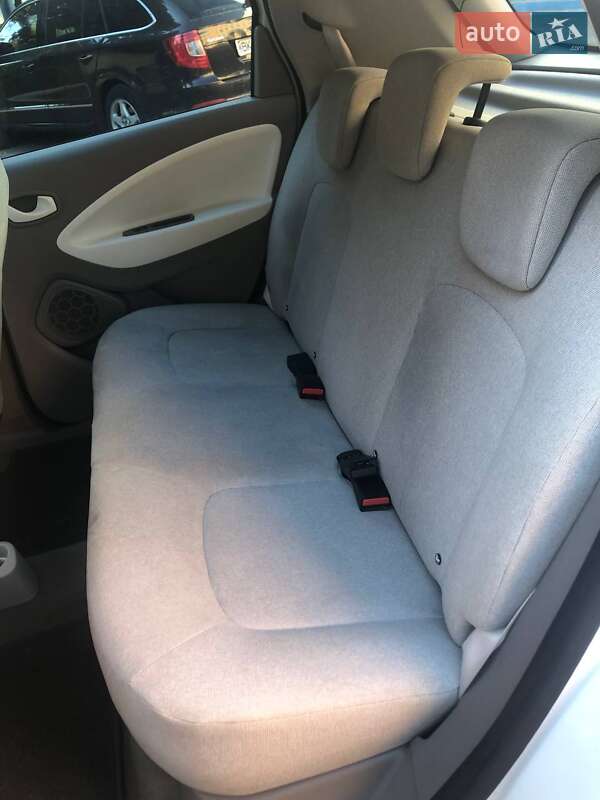 Хетчбек Renault Zoe 2013 в Рівному