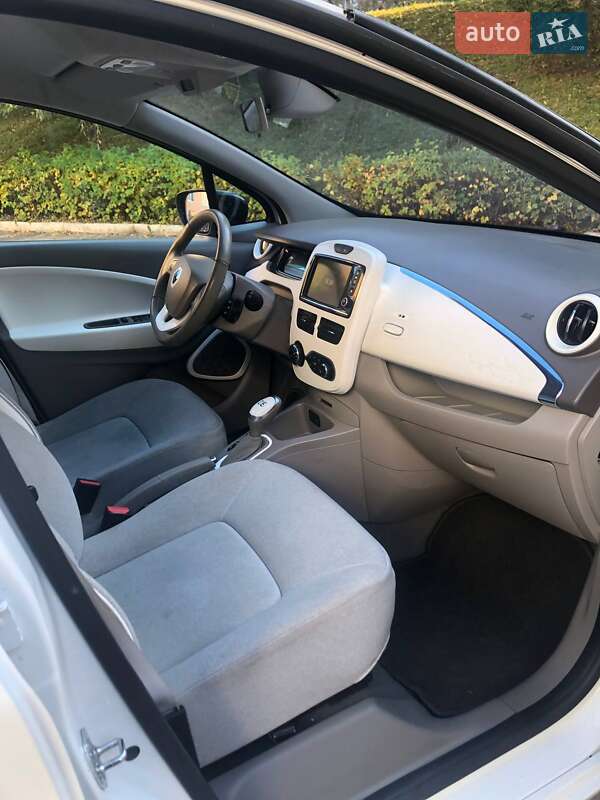 Хетчбек Renault Zoe 2013 в Рівному
