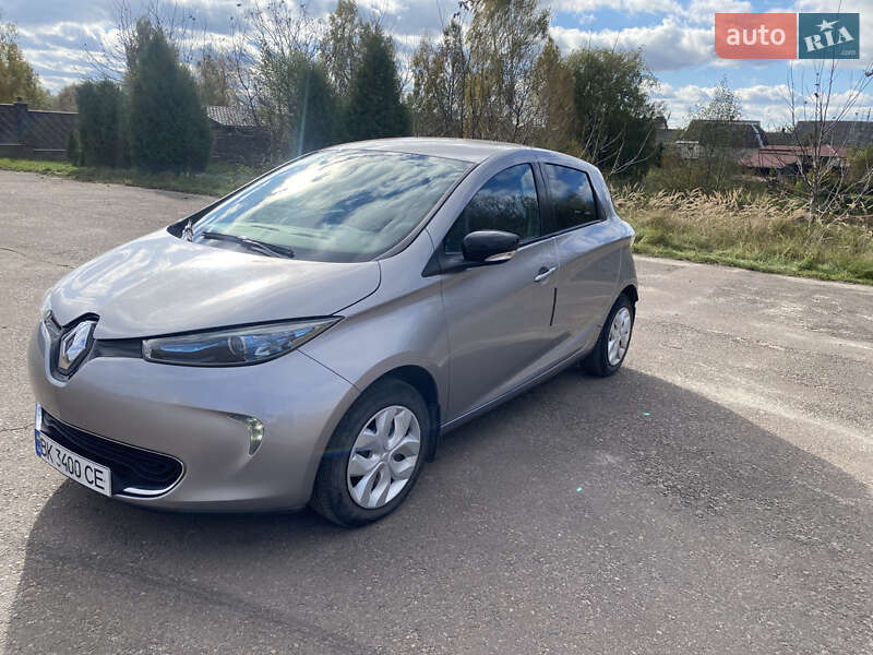 Хэтчбек Renault Zoe 2015 в Костополе