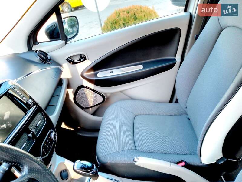 Хэтчбек Renault Zoe 2015 в Одессе фото 22 Хэтчбек Renault Zoe 2015 в Одессе