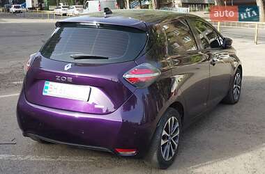 Хэтчбек Renault Zoe 2020 в 