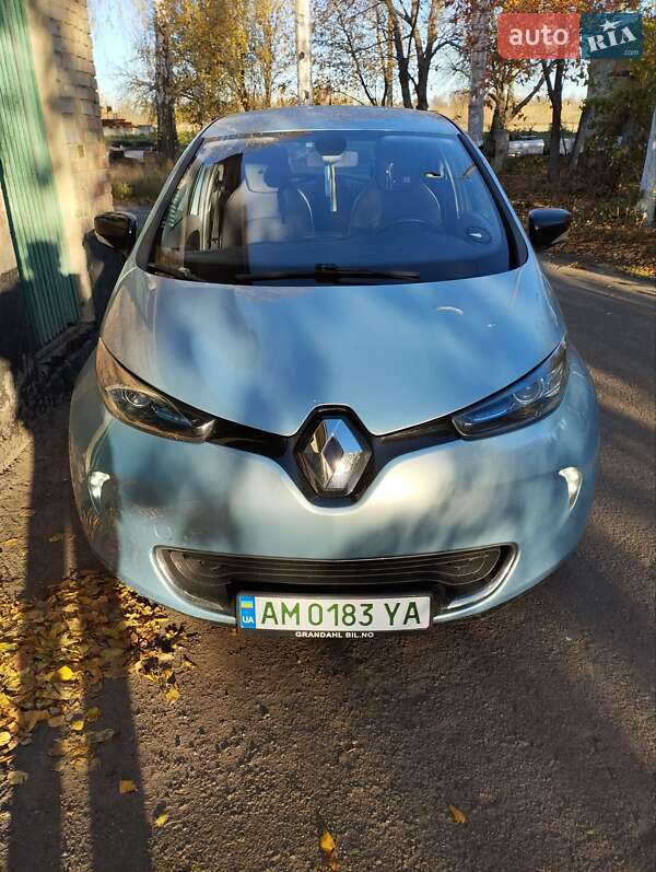 Хэтчбек Renault Zoe 2015 в Фастове фото 13 Хэтчбек Renault Zoe 2015 в Фастове