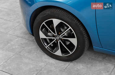Хетчбек Renault Zoe 2018 в 