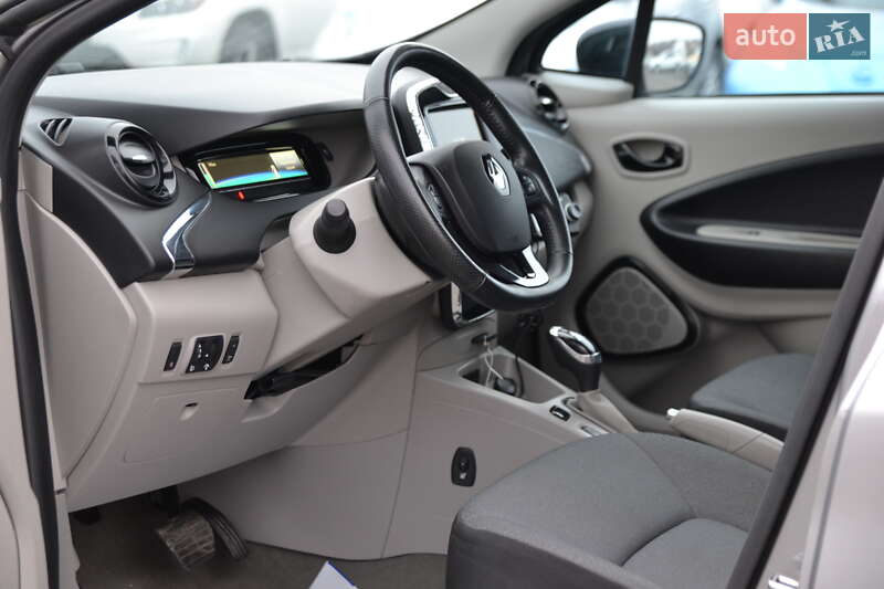 Хэтчбек Renault Zoe 2015 в Луцке