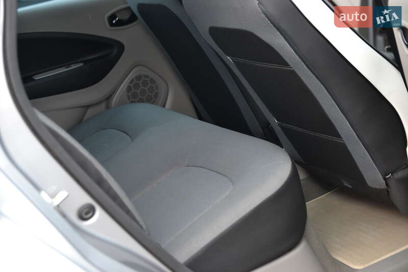 Хэтчбек Renault Zoe 2015 в Луцке
