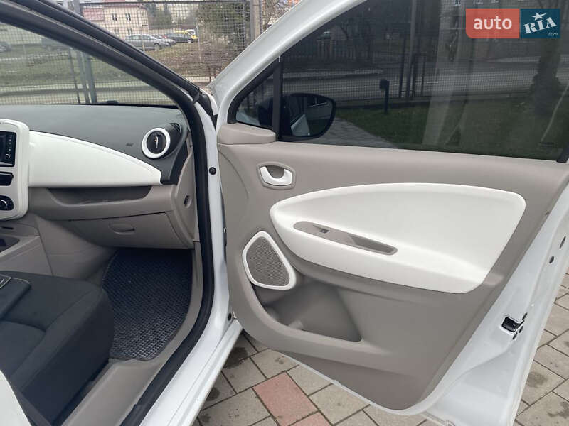 Хэтчбек Renault Zoe 2017 в Ивано-Франковске фото 13 Хэтчбек Renault Zoe 2017 в Ивано-Франковске
