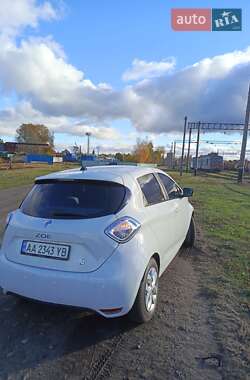 Хэтчбек Renault Zoe 2015 в 