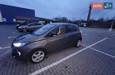 Хэтчбек Renault Zoe 2017 в 
